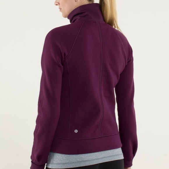 Lululemon Lululemon Keep It Cozy Jacket
Plum - Picture 3 of 9